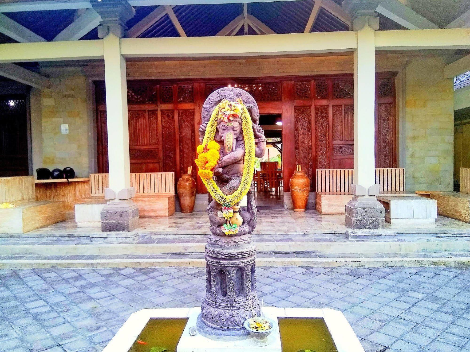 Nipuri Resort And Villas Seminyak By Kamara Eksteriør billede